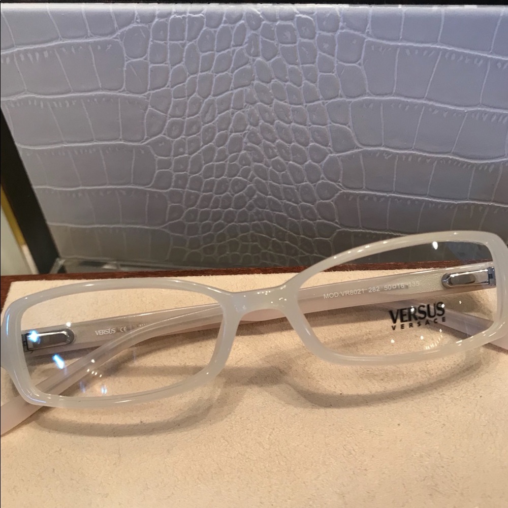 🆕VERSUS eyeglass frames .. new with demo lenses